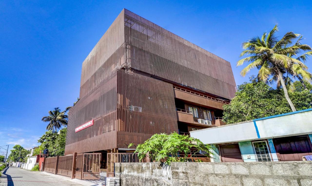 Hotel Tri-Star Presidency Cochin Kochi Exterior foto