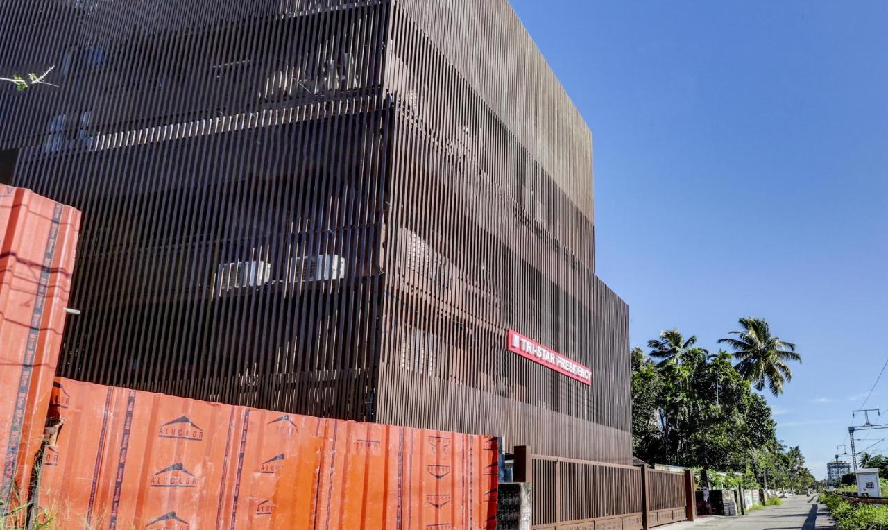 Hotel Tri-Star Presidency Cochin Kochi Exterior foto
